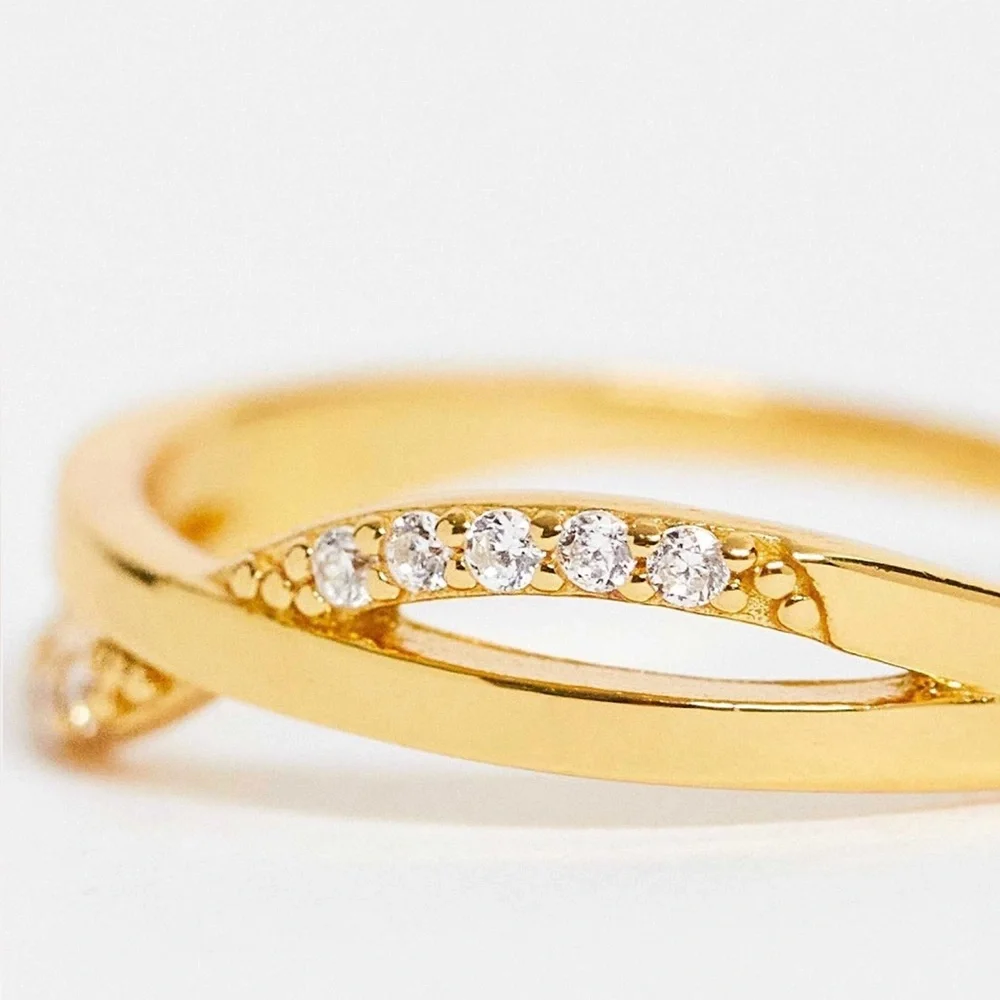 Bloom & Bay gold plated twist ring with gem - Picture 2 of 4